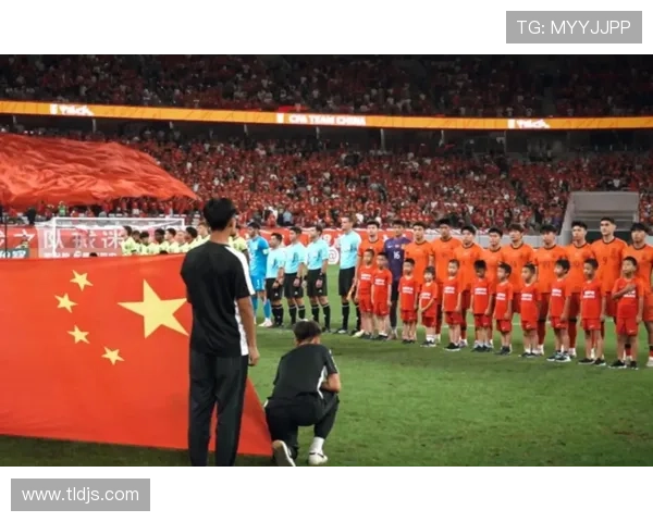 中国足球队备战亚洲杯，主教练重整阵容全力冲击四强目标